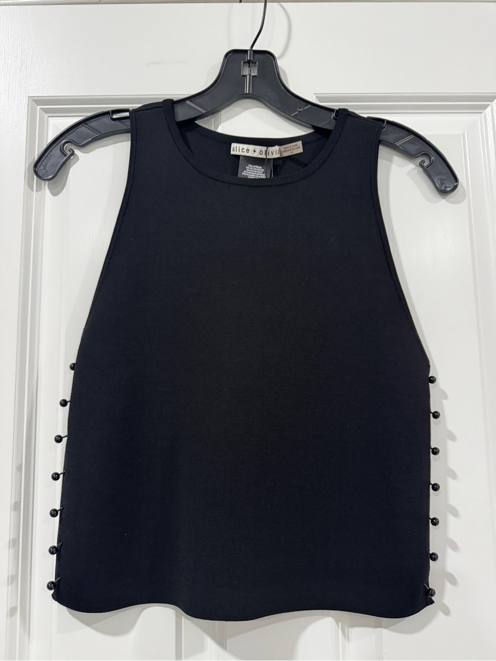 Alice + Olivia Black Sleeveless Side-Button Tank